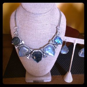 Chloe+Isabel earring and necklace set
